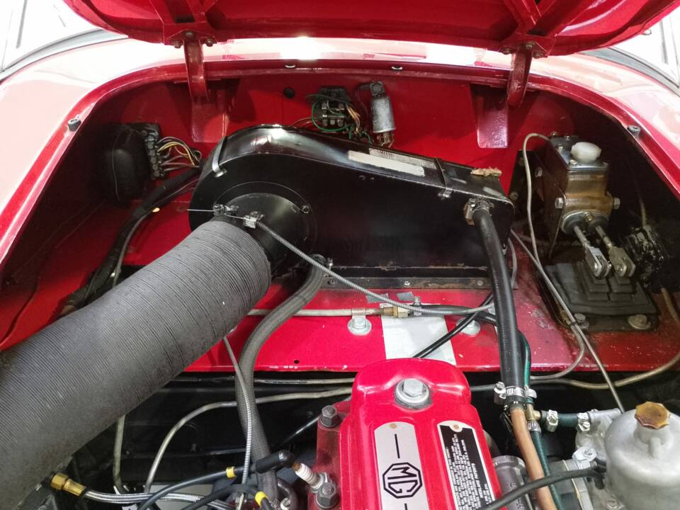Imagen 47/57 de MG MGA 1600 (1960)