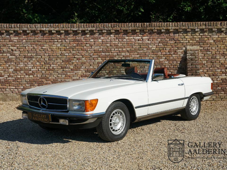 Bild 1/50 von Mercedes-Benz 380 SL (1982)