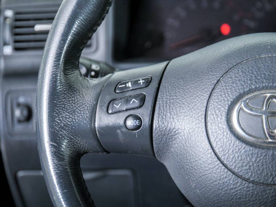Bild 15/30 von Toyota Corolla 1.6 VVT-i (2005)