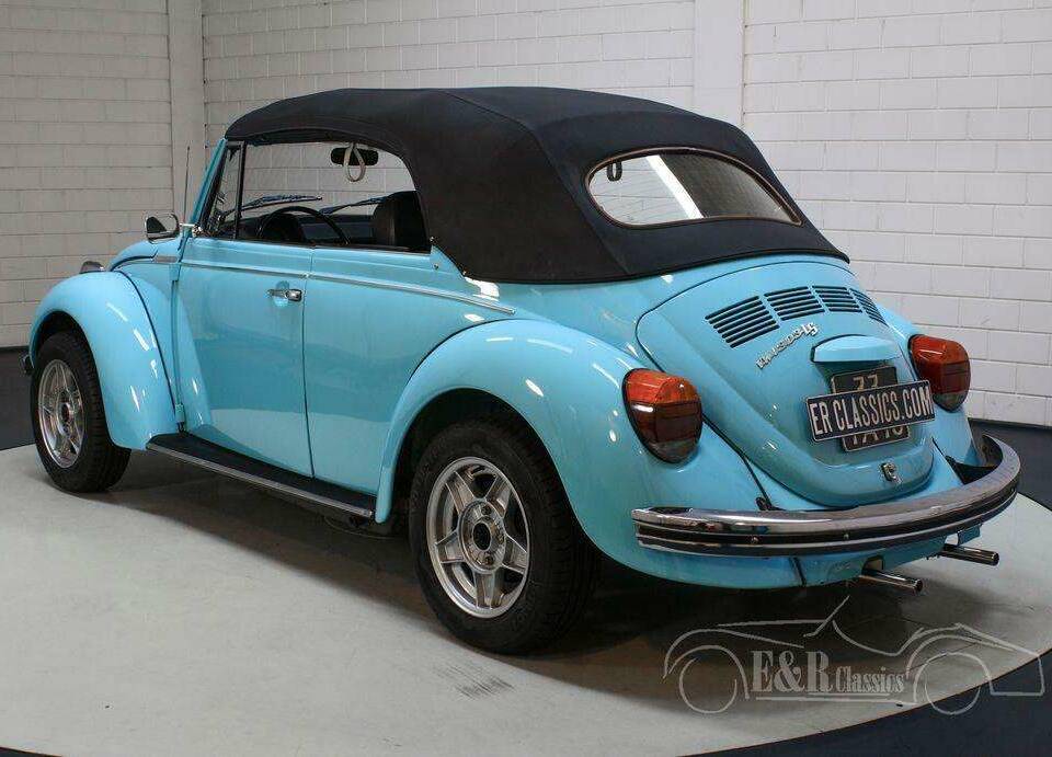 Image 14/19 of Volkswagen Beetle 1600 (1973)