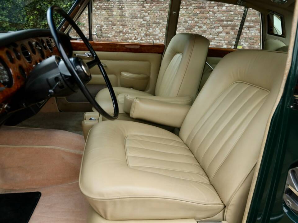 Bild 9/50 von Rolls-Royce Silver Shadow I (1967)