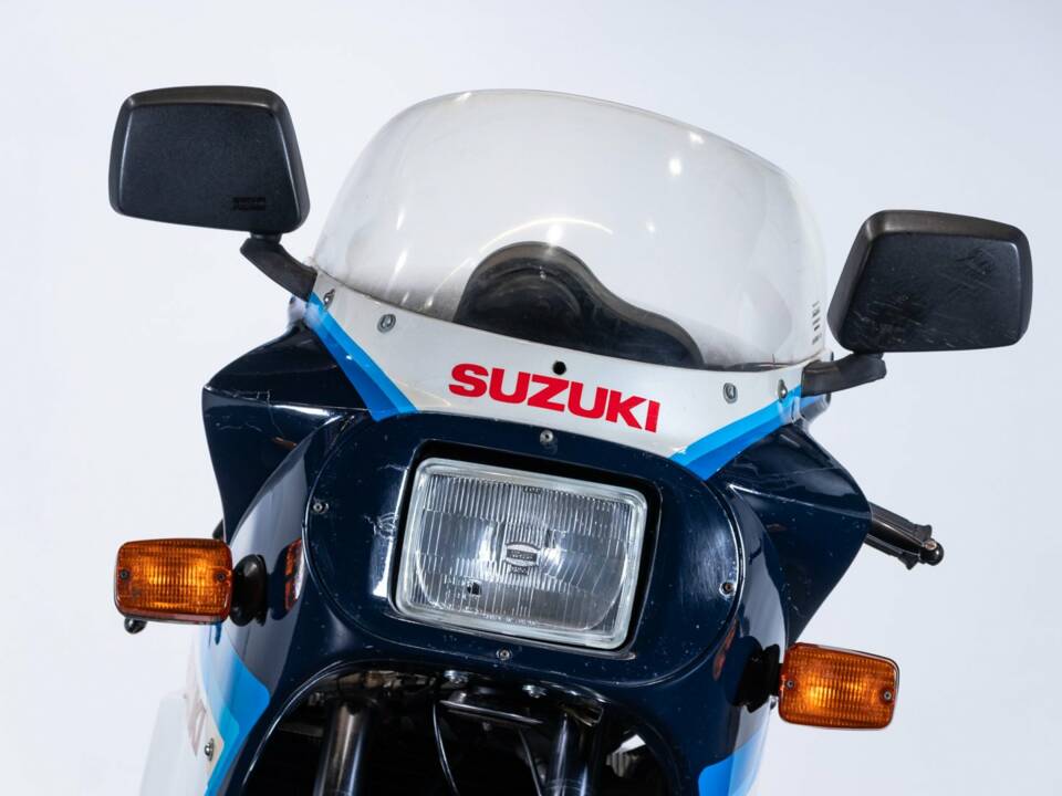 Bild 38/50 von Suzuki DUMMY (1986)