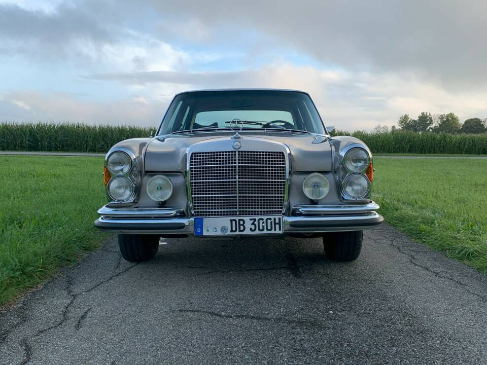 Bild 26/30 von Mercedes-Benz 300 SEL 3.5 (1971)
