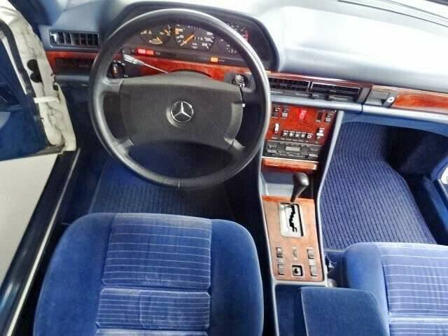 Bild 18/36 von Mercedes-Benz 500 SEC (1984)