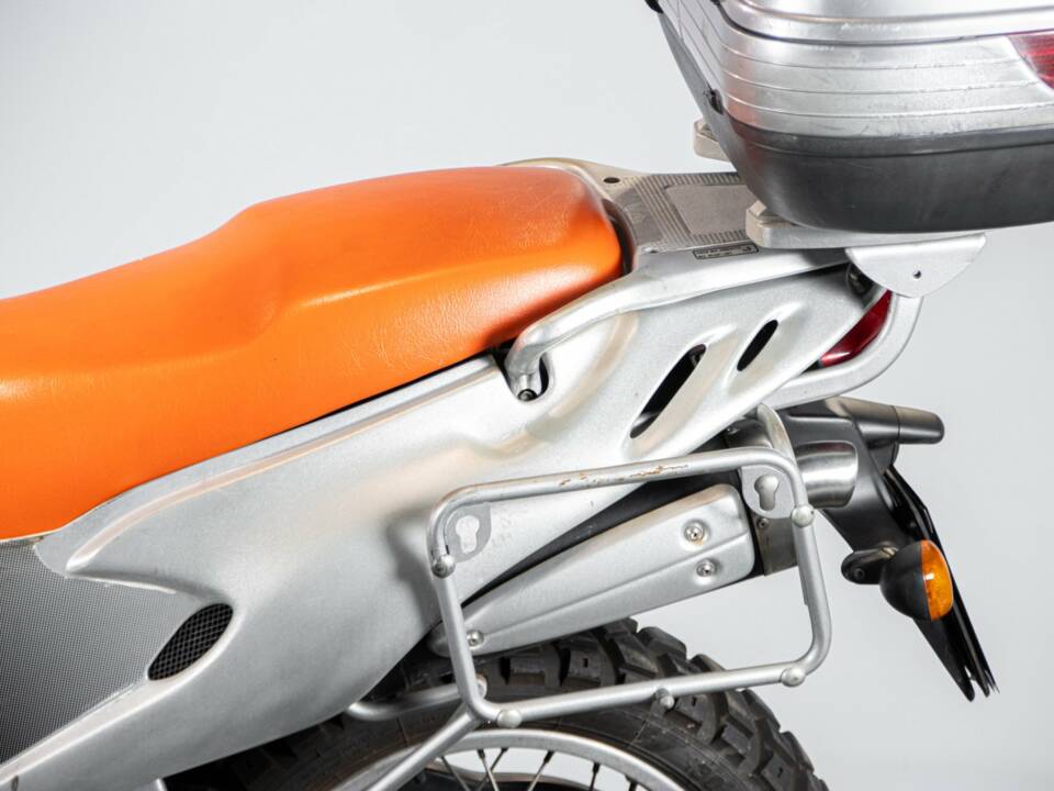 Bild 22/50 von Aprilia Pegaso 650 (1999)