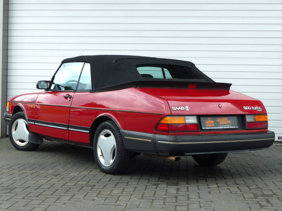 Image 4/20 of Saab 900 Turbo (1989)
