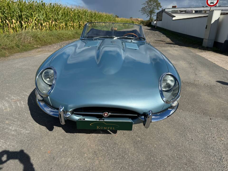 Image 8/50 of Jaguar E-Type 3.8 Flat Floor (1961)