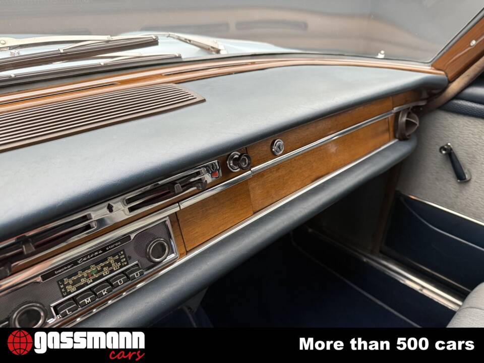 Image 14/15 of Mercedes-Benz 250 S (1966)