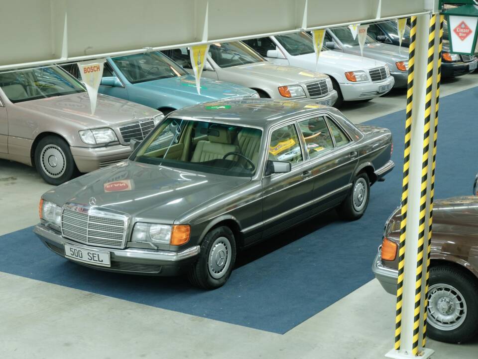 Bild 4/50 von Mercedes-Benz 500 SEL (1983)