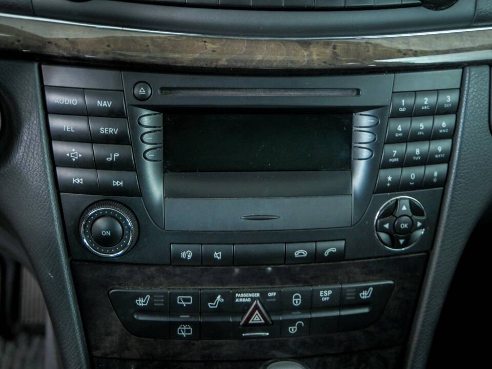 Bild 28/50 von Mercedes-Benz E 200 Kompressor T (2003)