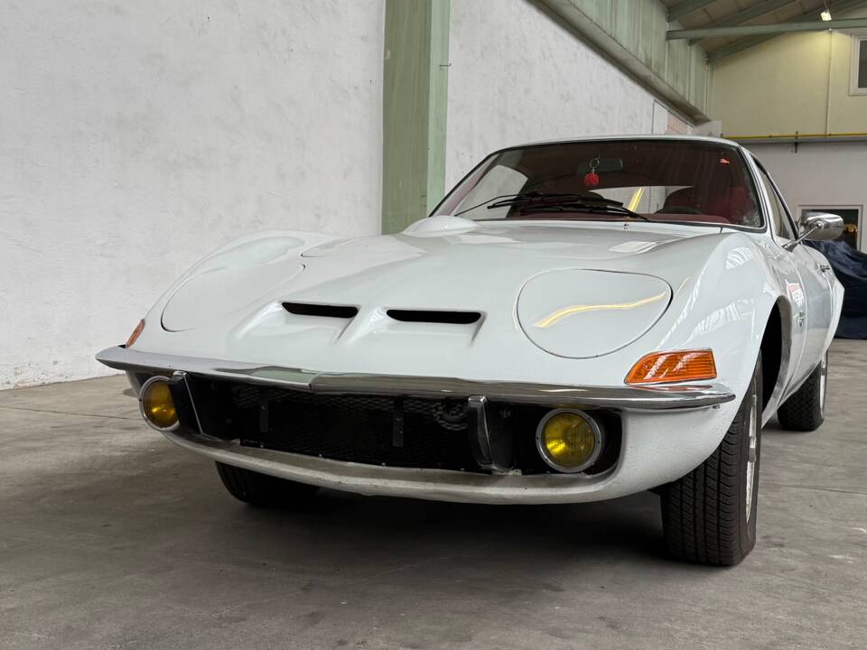 Image 16/159 of Opel GT 1900 (1970)