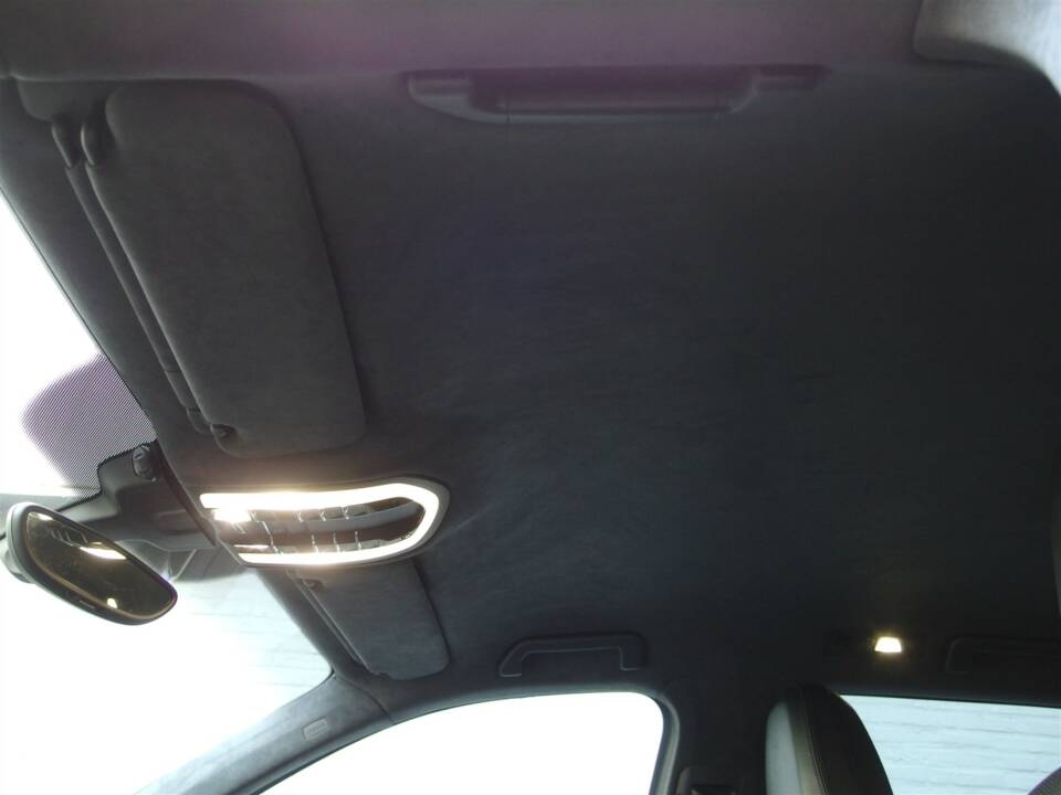 Imagen 50/97 de Porsche Cayenne Turbo (2011)