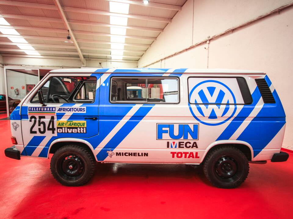 Bild 7/17 von Volkswagen T3 Bus 1.9 (1989)