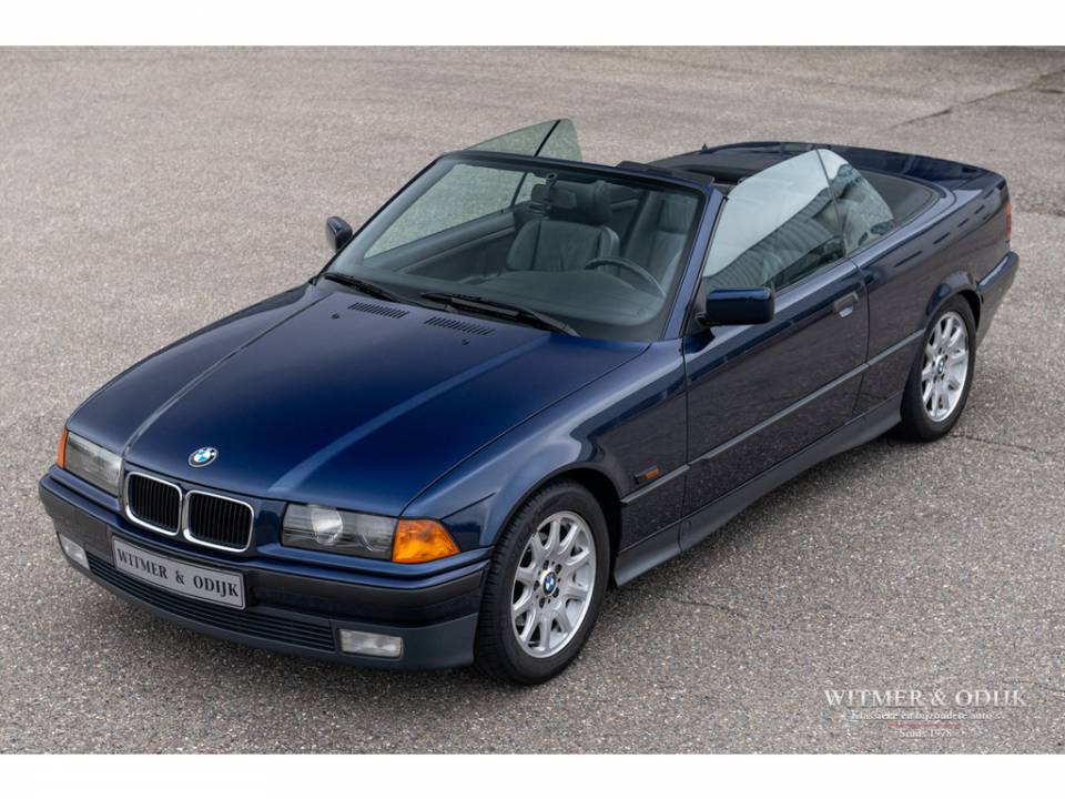 Image 6/29 de BMW 325i (1993)