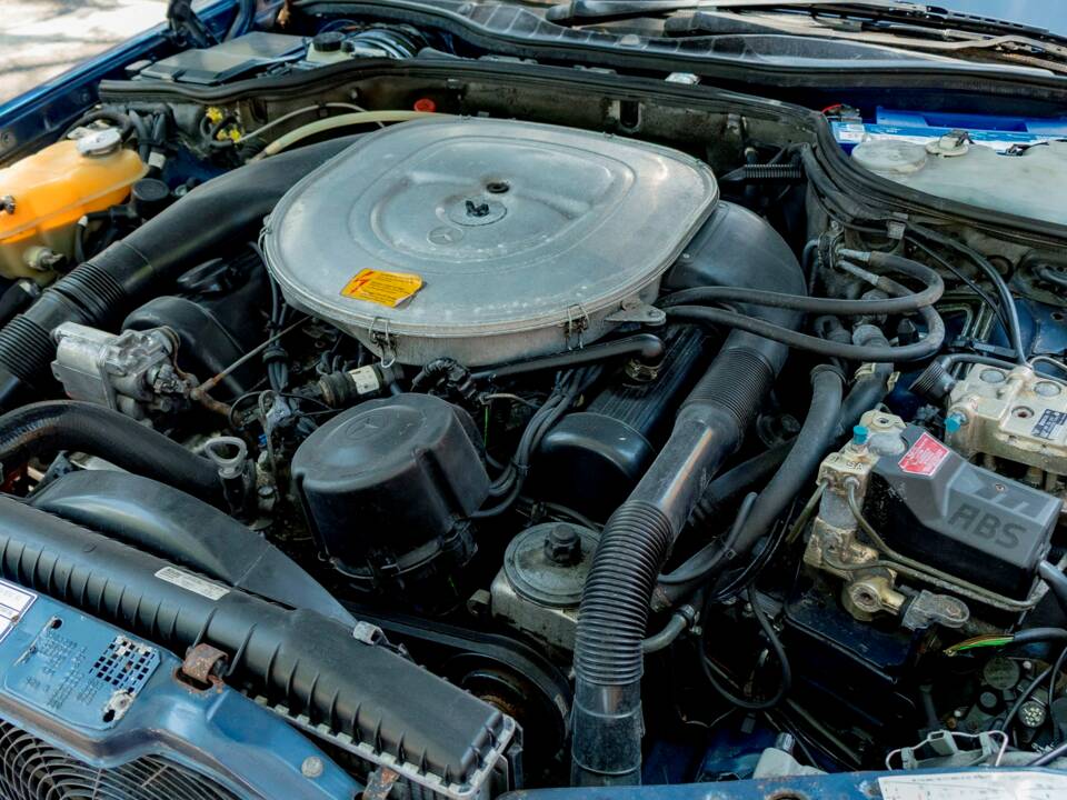 Image 5/50 of Mercedes-Benz 500 SEC (1989)