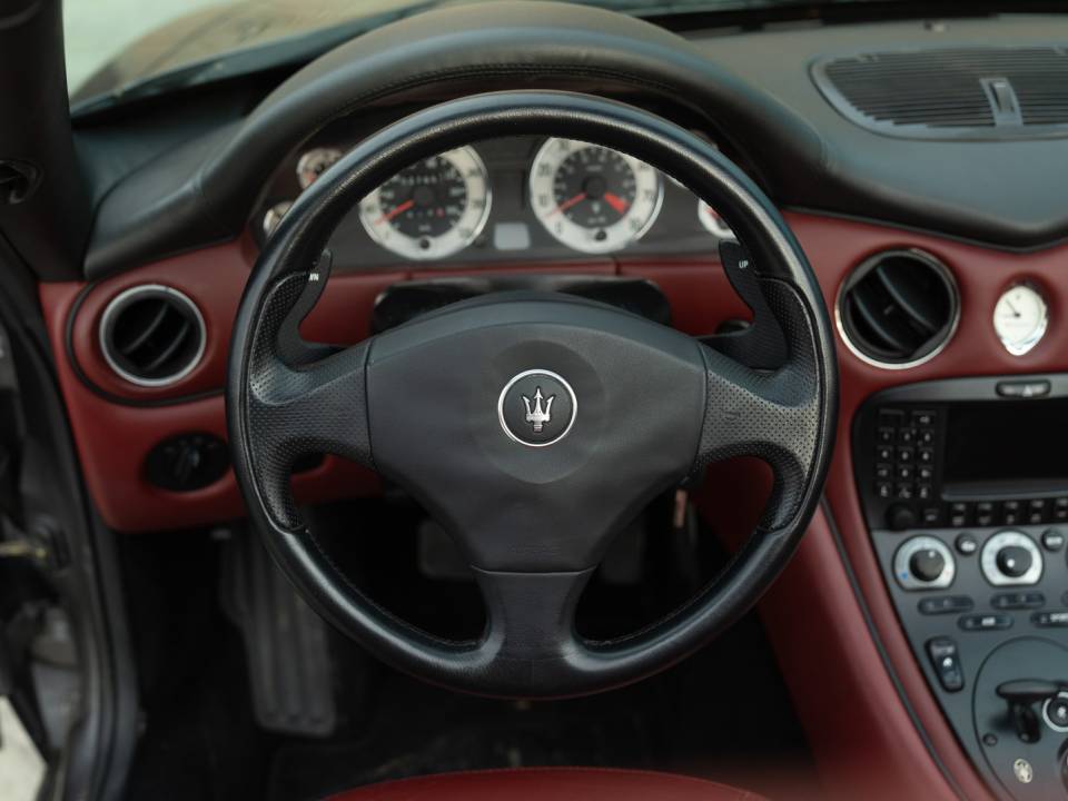 Bild 33/49 von Maserati Spyder 4200 (2002)