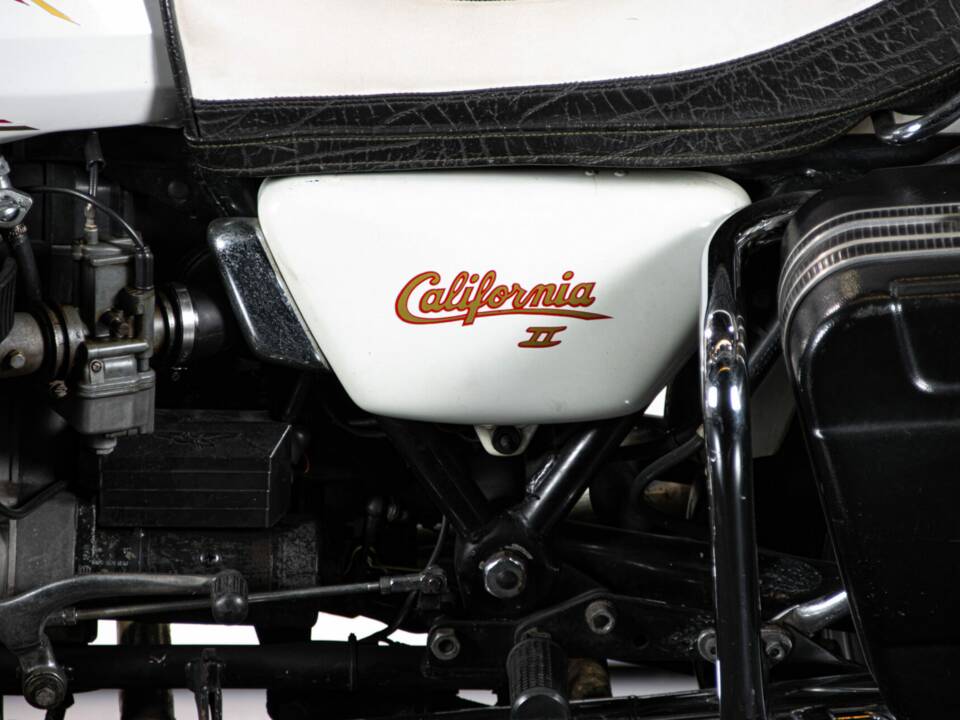 Image 14/44 de Moto Guzzi California II (1983)