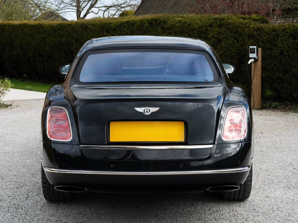 Image 8/20 of Bentley Mulsanne (2011)