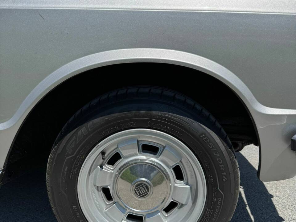 Bild 5/7 von FIAT 130 / 2800 (1971)