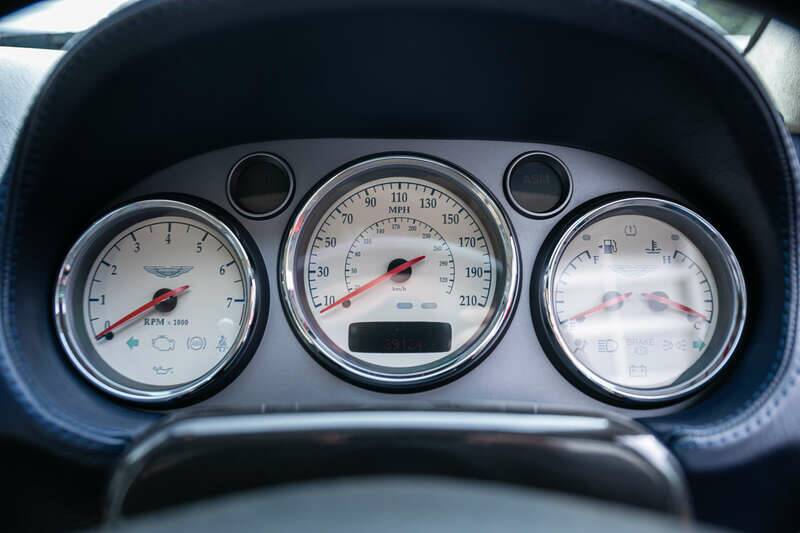 Bild 11/43 von Aston Martin V12 Vanquish (2003)