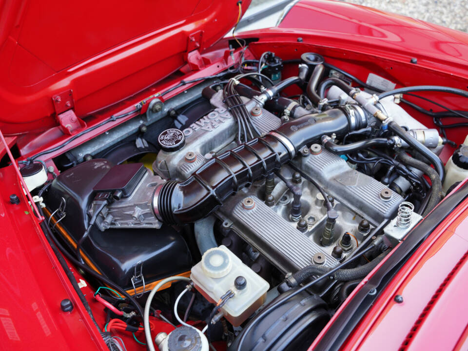 Image 39/50 of Alfa Romeo 2.0 Spider (1990)