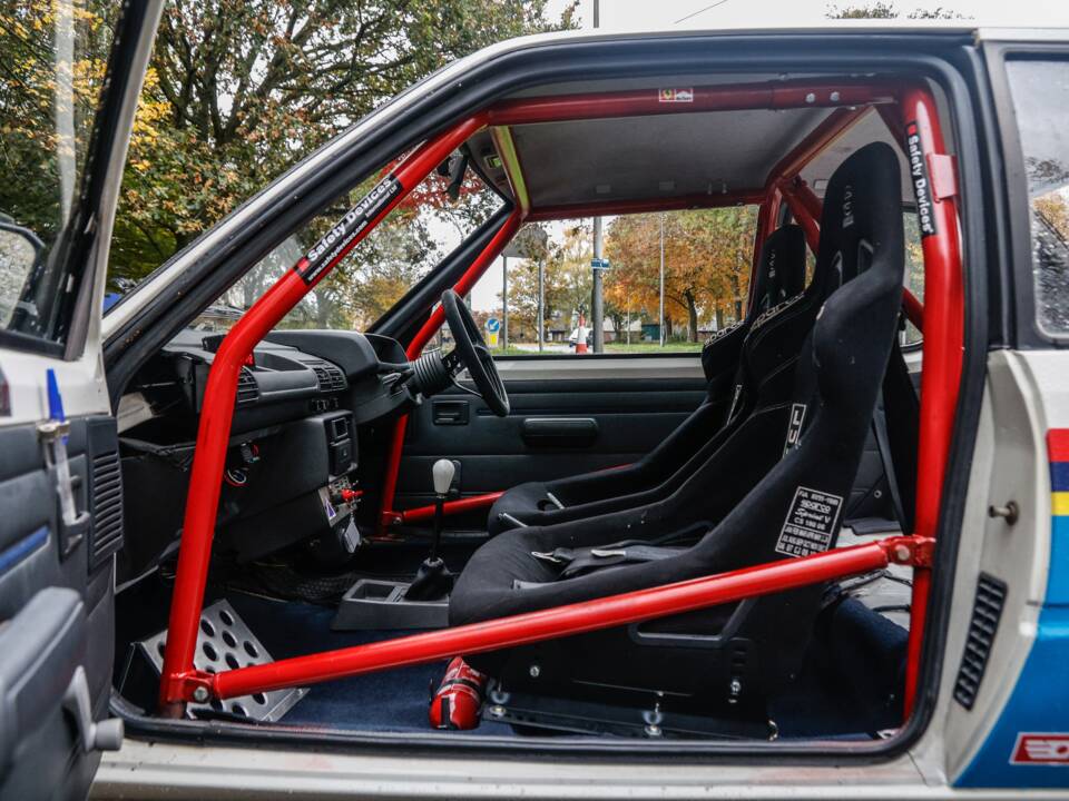 Imagen 16/44 de Peugeot 205 GTi 1.9 (1987)