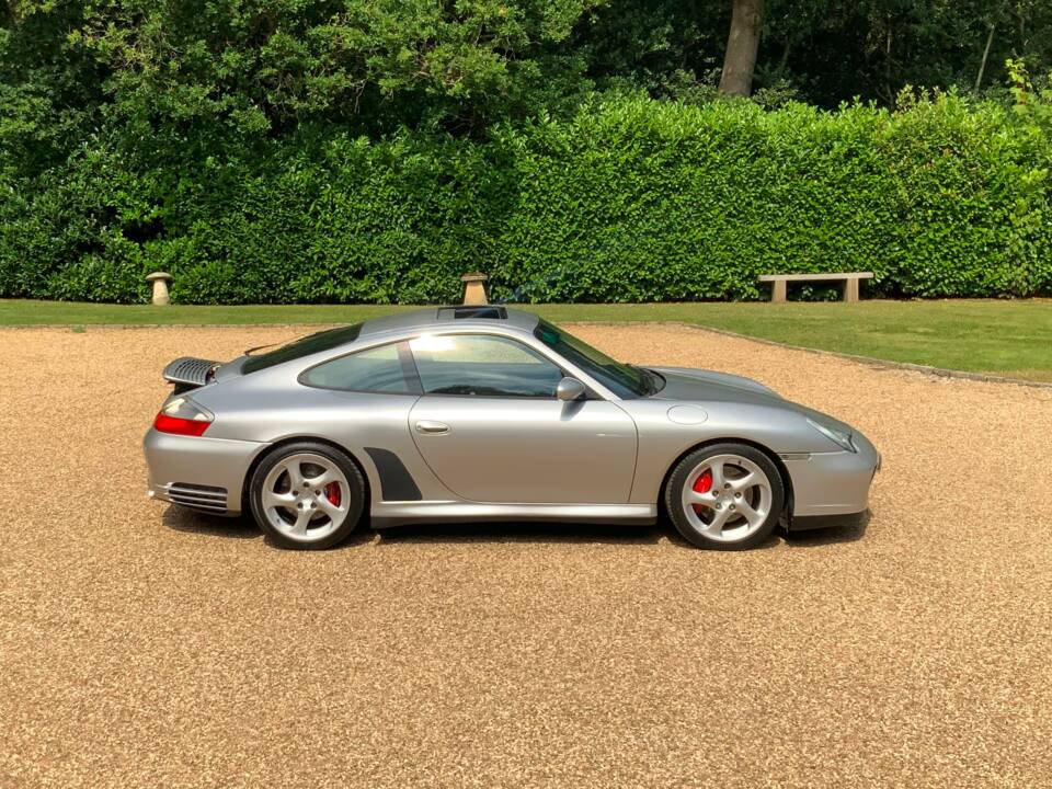 Afbeelding 16/22 van Porsche 911 Carrera 4S (2003)