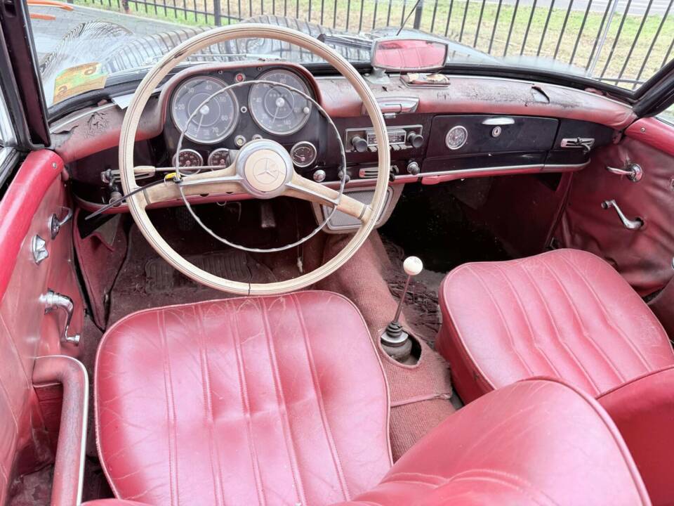 Obraz 23/50 pojazdu Mercedes-Benz 190 SL (1962)