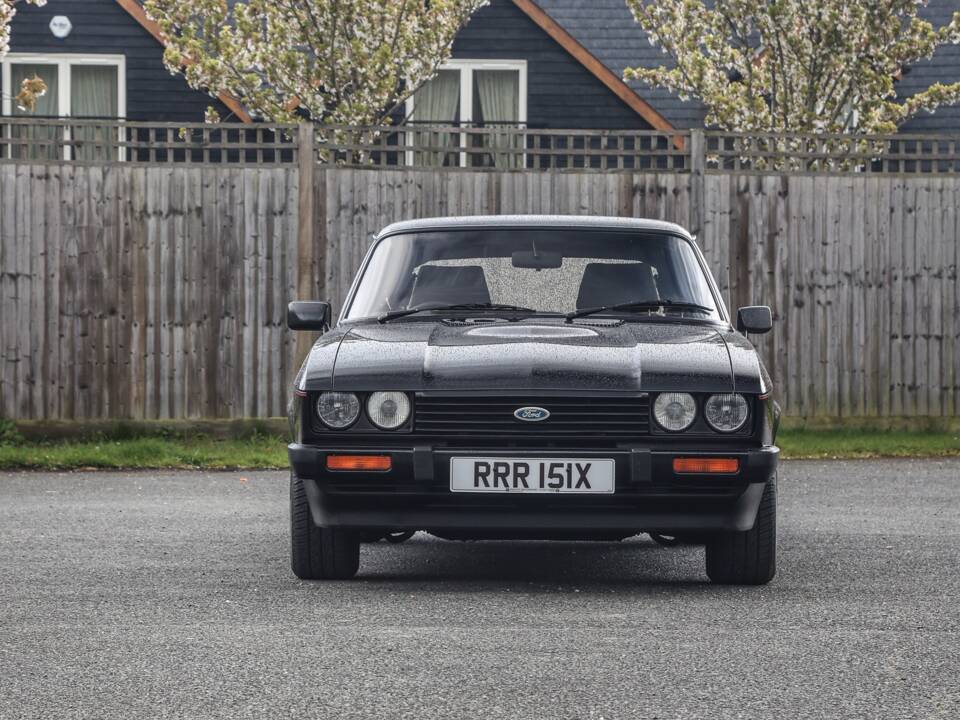 Bild 9/21 von Ford Capri 2,8i (1981)