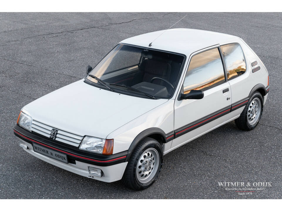 Bild 4/23 von Peugeot 205 GTi (1987)