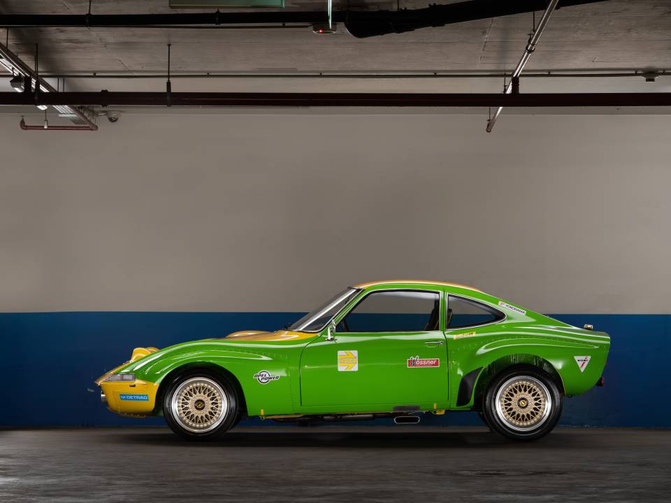 Image 2/16 of Opel GT 1900 (1970)