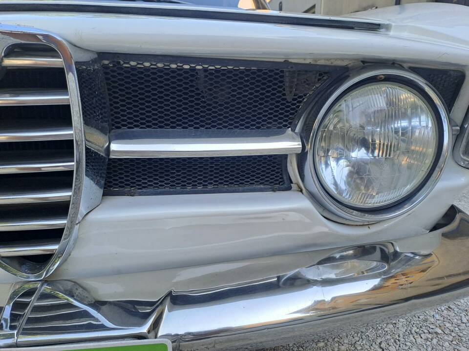 Bild 27/39 von Alfa Romeo Giulia GT 1300 Junior (1970)