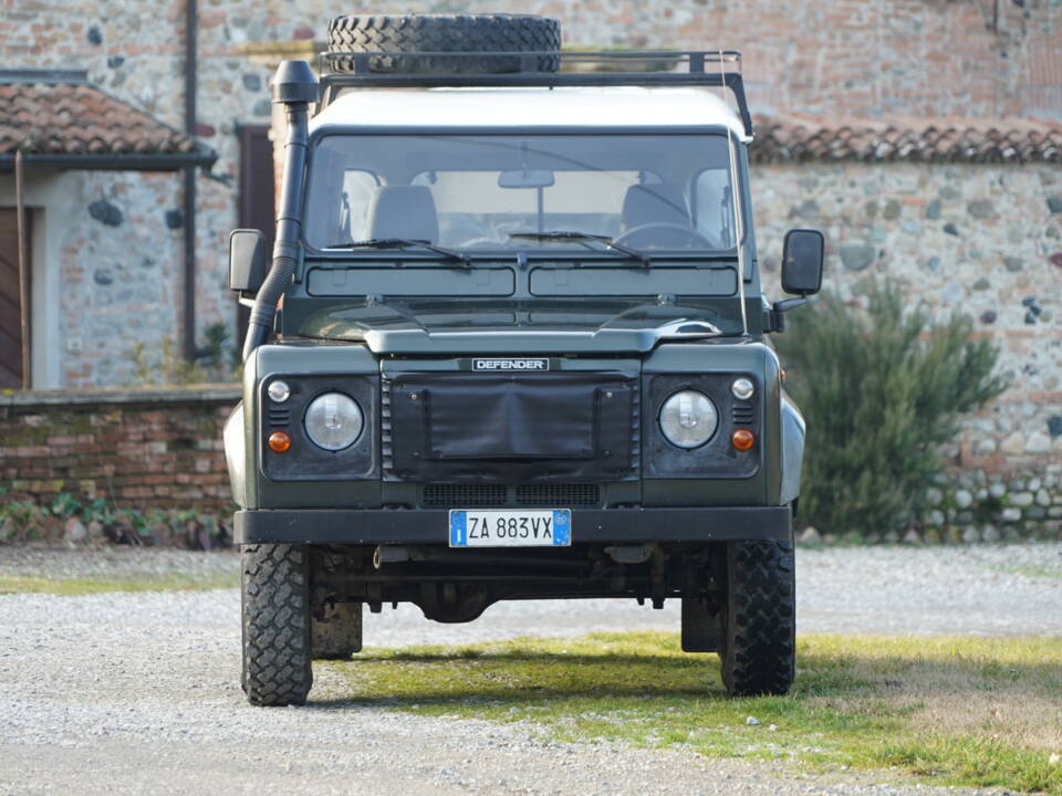 Bild 2/38 von Land Rover Defender 110 (2005)