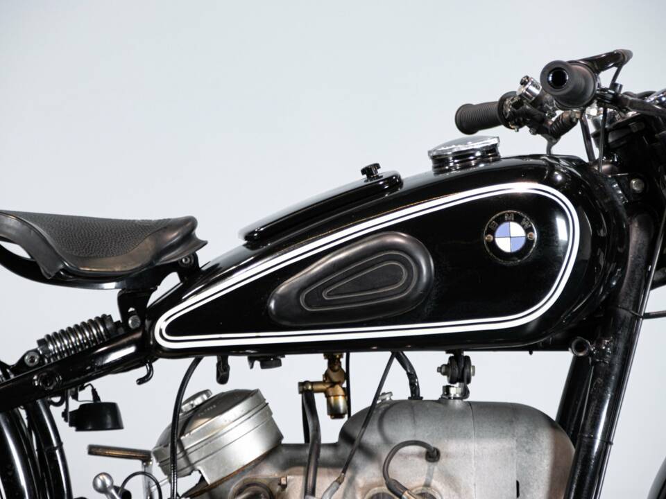 Image 33/50 de BMW R 51 (1954)