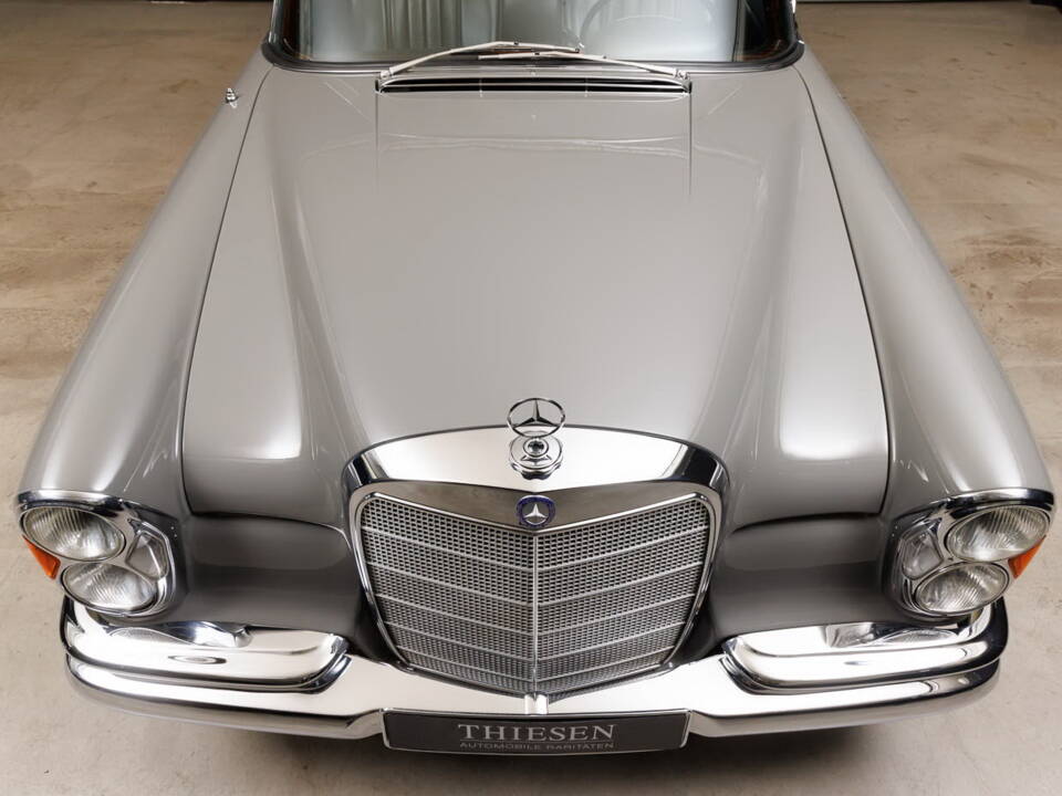 Bild 18/43 von Mercedes-Benz 250 SE (1967)