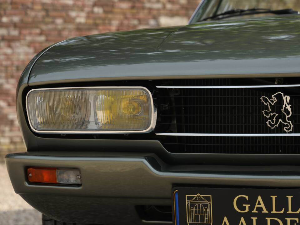 Image 24/50 of Peugeot 504 Convertible (1981)