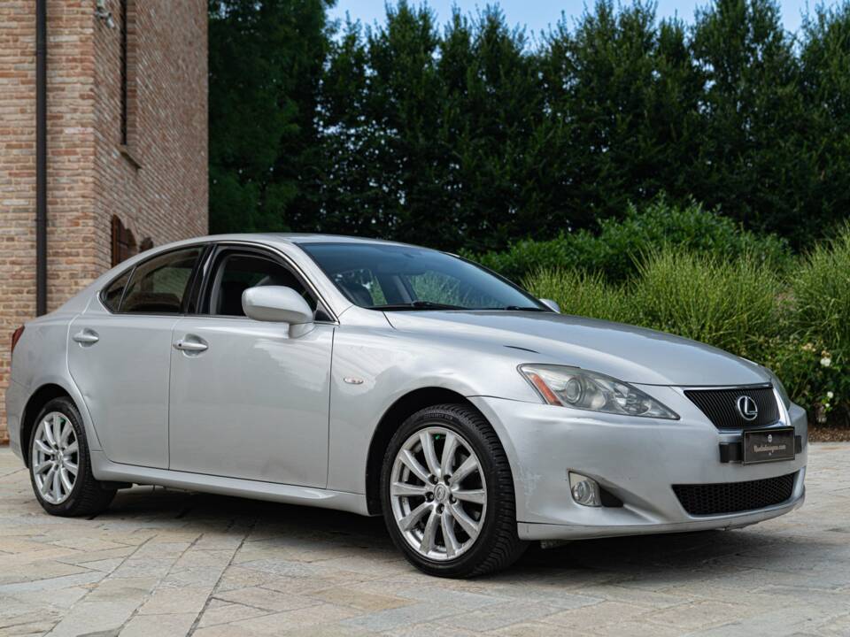 Afbeelding 2/50 van Lexus IS 220d (2006)