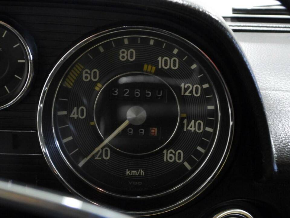 Bild 7/15 von Mercedes-Benz 200 D (1972)