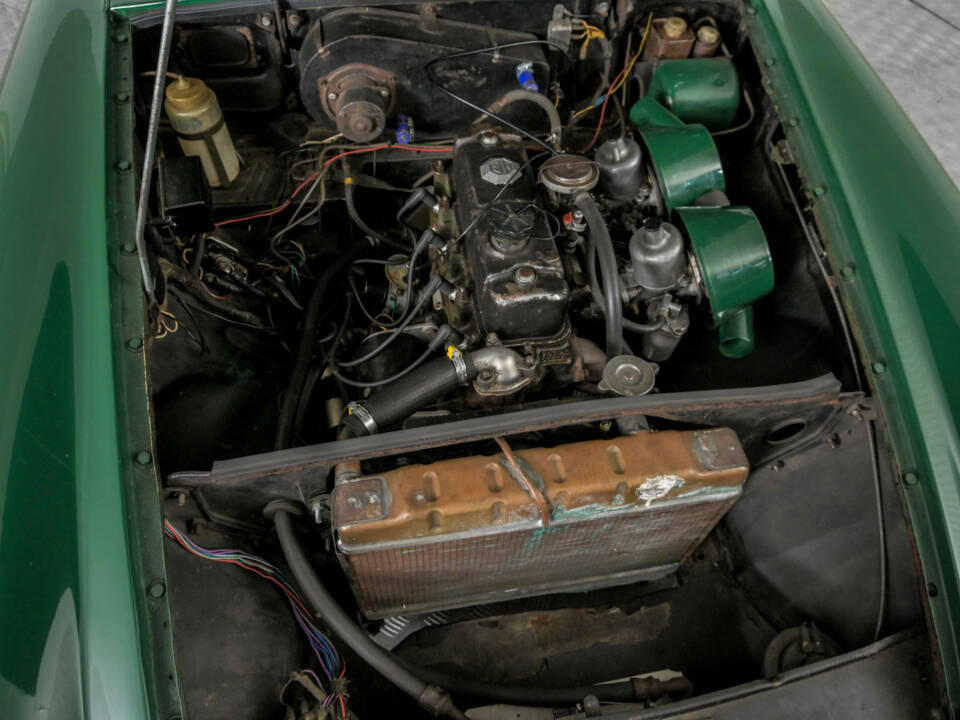 Immagine 39/50 di MG MGB (1965)