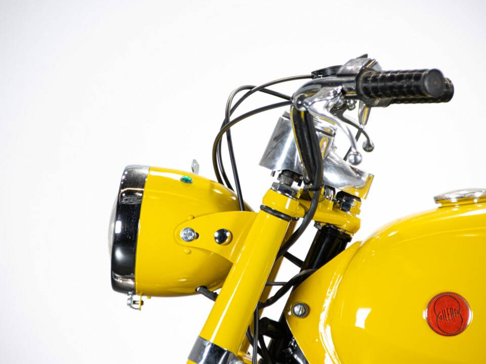 Imagen 22/50 de Gilera 150 Autostrada (1971)