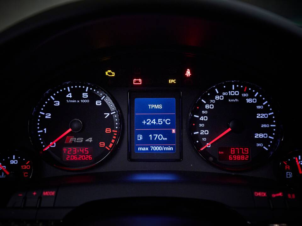 Image 93/95 of Audi RS4 Avant (2006)