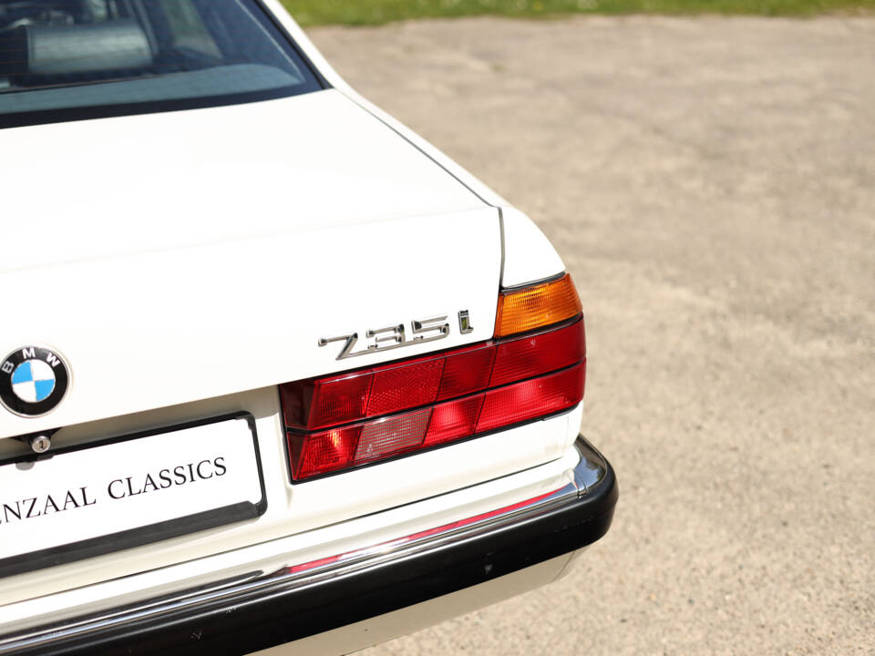 Bild 69/70 von BMW 735i (1991)