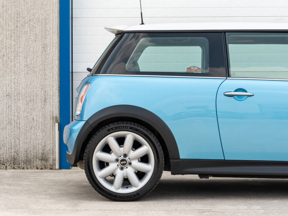 Bild 9/60 von Mini Cooper S (2004)