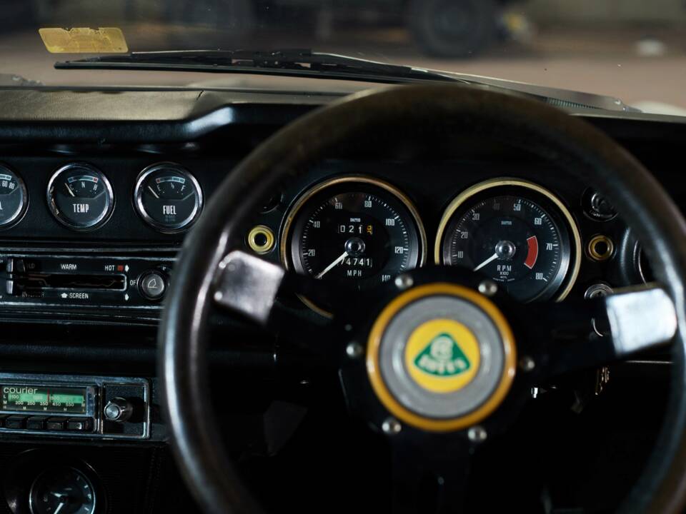 Image 34/53 de Ford Lotus Cortina (1969)