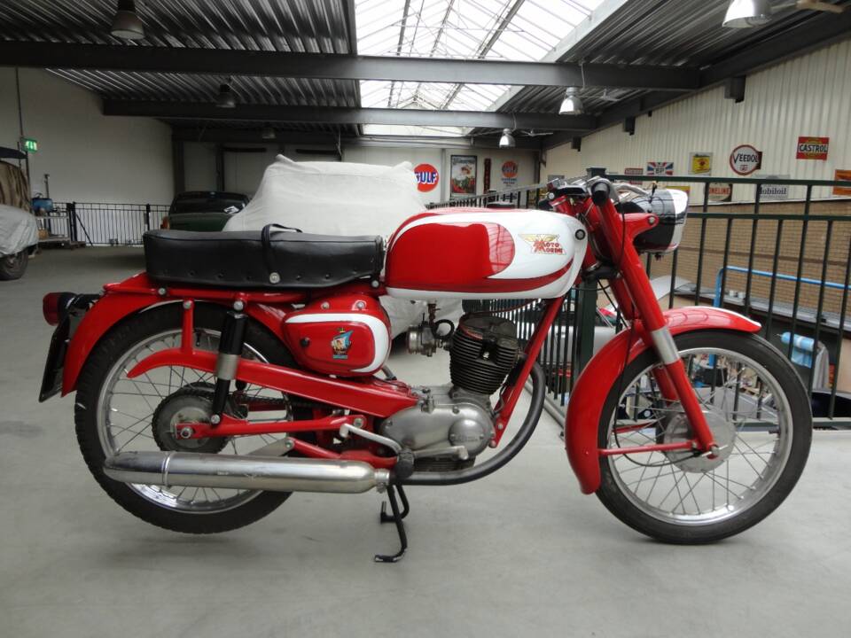 Image 1/7 de Moto Morini DUMMY (1958)