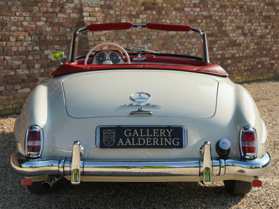 Image 6/50 of Mercedes-Benz 190 SL (1962)