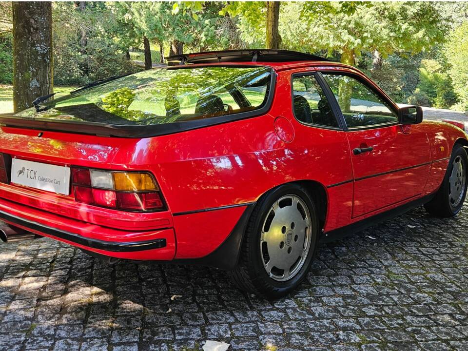 Image 6/31 of Porsche 924 Turbo (1981)