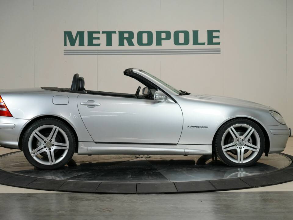Image 48/50 of Mercedes-Benz SLK 230 Kompressor (2001)