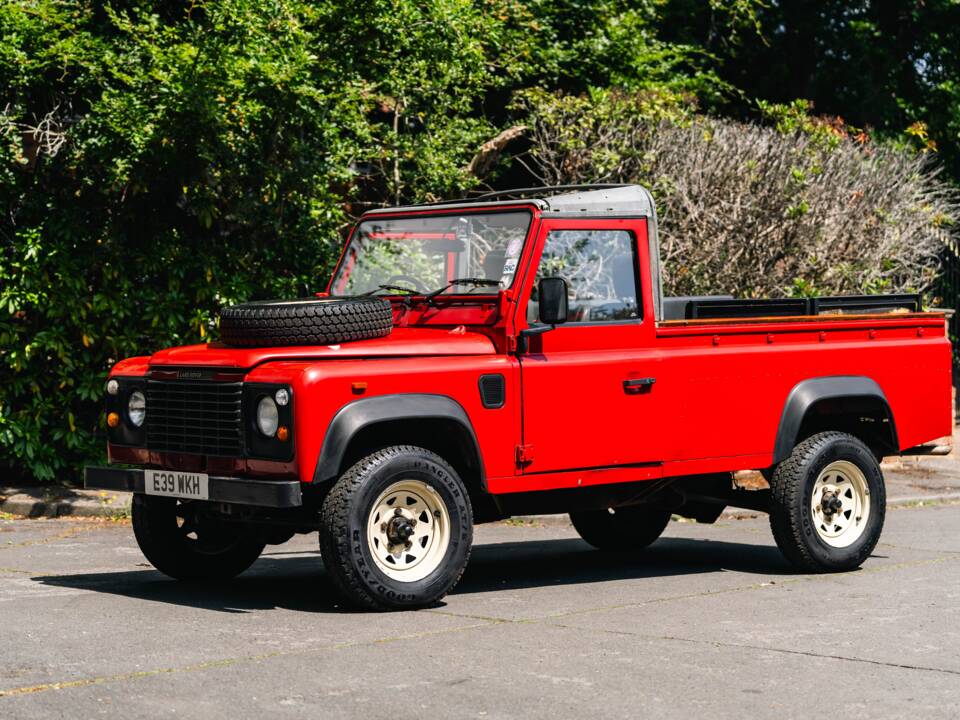 Image 7/19 of Land Rover 110 (1988)