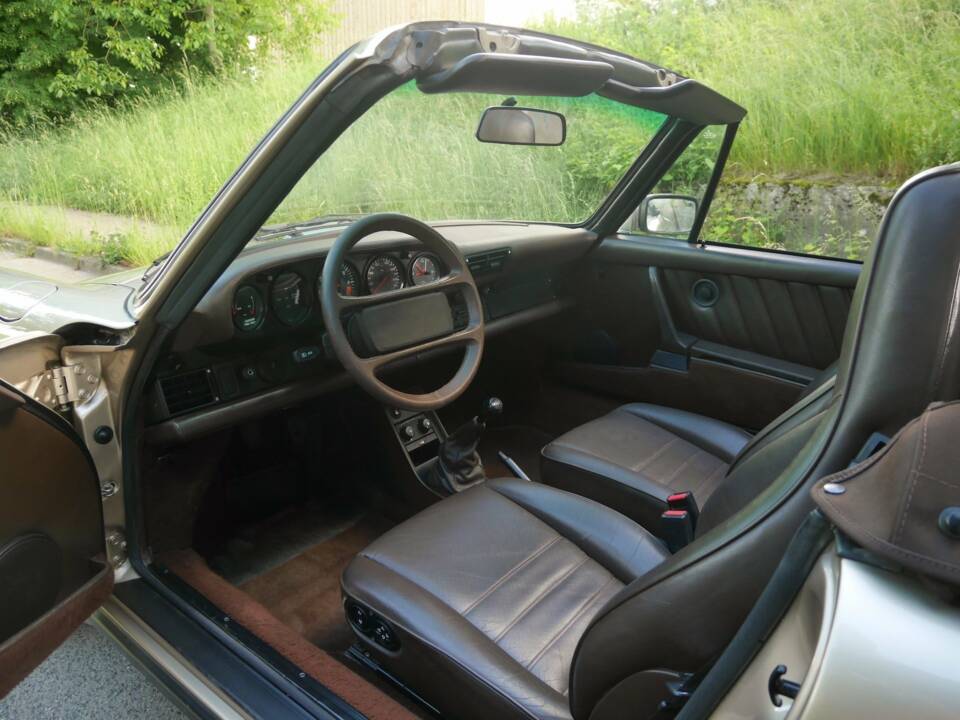 Bild 11/30 von Porsche 911 Carrera 3.2 (WTL) (1988)